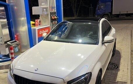 Mercedes-Benz C-Класс, 2017 год, 2 390 рублей, 2 фотография