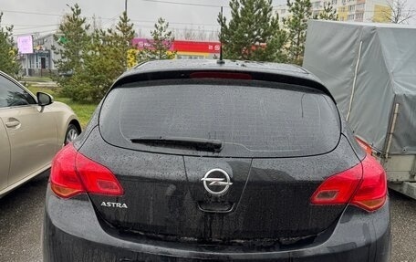 Opel Astra J, 2011 год, 630 000 рублей, 4 фотография