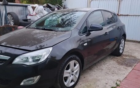Opel Astra J, 2011 год, 630 000 рублей, 8 фотография