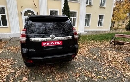 Toyota Land Cruiser Prado 150 рестайлинг, 2014 год, 3 350 000 рублей, 4 фотография