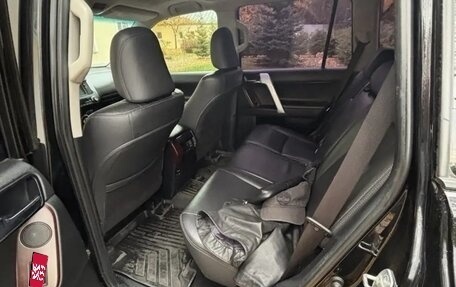 Toyota Land Cruiser Prado 150 рестайлинг, 2014 год, 3 350 000 рублей, 8 фотография