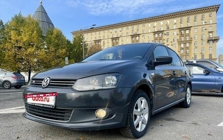 Volkswagen Polo VI (EU Market), 2011 год, 850 000 рублей, 2 фотография