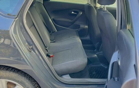 Volkswagen Polo VI (EU Market), 2011 год, 850 000 рублей, 7 фотография