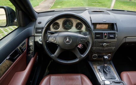 Mercedes-Benz C-Класс, 2008 год, 1 300 000 рублей, 23 фотография