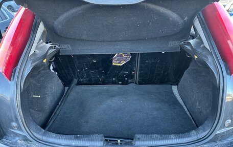 Ford Focus IV, 2003 год, 350 000 рублей, 11 фотография