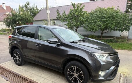 Toyota RAV4, 2015 год, 1 950 000 рублей, 1 фотография