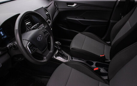 Hyundai Solaris II рестайлинг, 2021 год, 1 695 000 рублей, 10 фотография