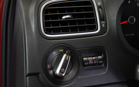 Volkswagen Polo VI (EU Market), 2011 год, 728 000 рублей, 15 фотография