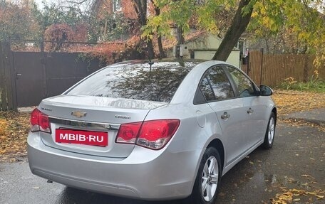 Chevrolet Cruze II, 2011 год, 720 000 рублей, 4 фотография