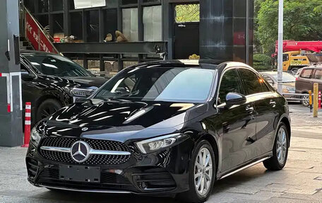 Mercedes-Benz A-Класс, 2020 год, 1 715 000 рублей, 1 фотография