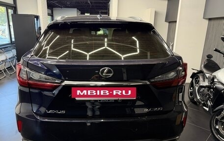 Lexus RX IV рестайлинг, 2019 год, 4 200 000 рублей, 4 фотография