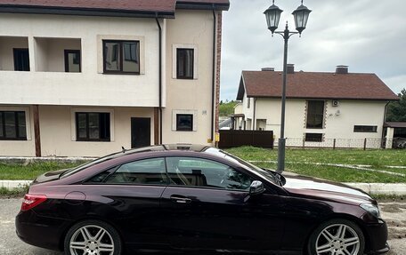 Mercedes-Benz E-Класс, 2012 год, 1 250 000 рублей, 3 фотография