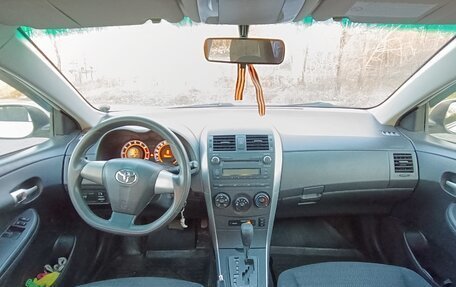 Toyota Corolla, 2011 год, 1 100 000 рублей, 10 фотография