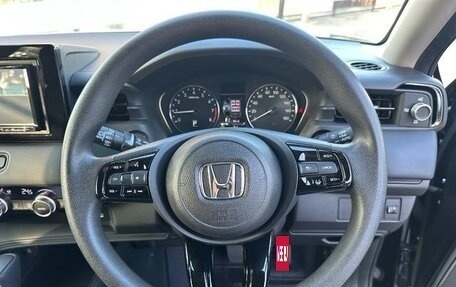 Honda Vezel, 2022 год, 1 700 000 рублей, 10 фотография