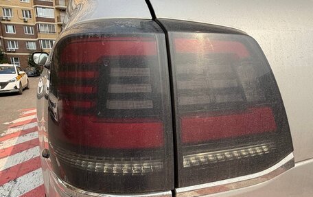 Toyota Land Cruiser 200, 2010 год, 2 300 000 рублей, 8 фотография