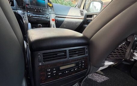 Toyota Land Cruiser 200, 2010 год, 2 300 000 рублей, 15 фотография