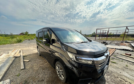 Honda Stepwgn IV рестайлинг, 2020 год, 2 400 000 рублей, 2 фотография