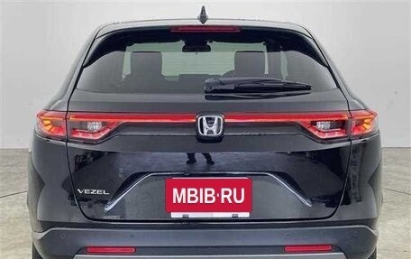 Honda Vezel, 2022 год, 1 490 000 рублей, 5 фотография