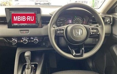 Honda Vezel, 2022 год, 1 490 000 рублей, 14 фотография
