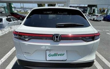Honda Vezel, 2023 год, 1 680 000 рублей, 5 фотография