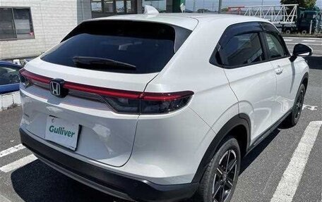 Honda Vezel, 2023 год, 1 680 000 рублей, 6 фотография