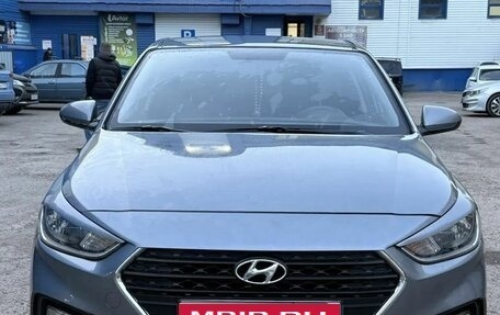 Hyundai Solaris II рестайлинг, 2019 год, 1 350 000 рублей, 1 фотография