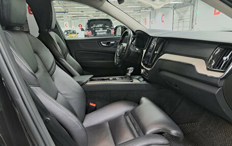 Volvo XC60 II, 2021 год, 3 390 000 рублей, 11 фотография