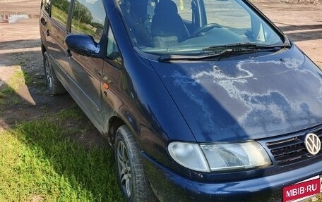 Volkswagen Sharan I рестайлинг, 1997 год, 320 000 рублей, 1 фотография