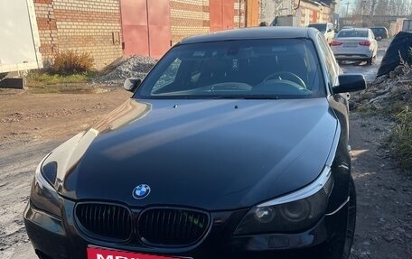 BMW 5 серия, 2005 год, 550 000 рублей, 1 фотография