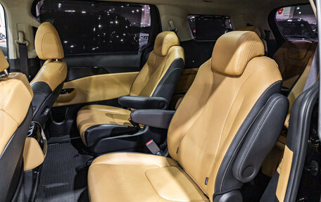 KIA Carnival, 2020 год, 3 930 000 рублей, 15 фотография