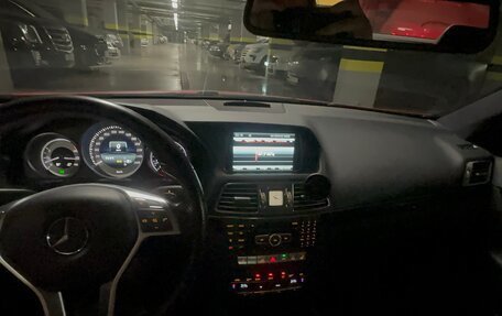 Mercedes-Benz E-Класс, 2013 год, 2 500 000 рублей, 8 фотография