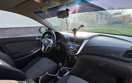 Hyundai Solaris II рестайлинг, 2014 год, 620 000 рублей, 14 фотография