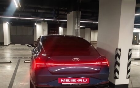 Hyundai Elantra, 2021 год, 1 975 000 рублей, 5 фотография