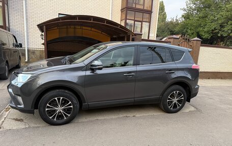 Toyota RAV4, 2015 год, 1 950 000 рублей, 6 фотография