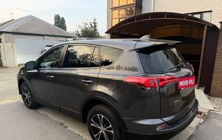 Toyota RAV4, 2015 год, 1 950 000 рублей, 8 фотография