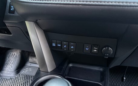 Toyota RAV4, 2015 год, 1 950 000 рублей, 29 фотография