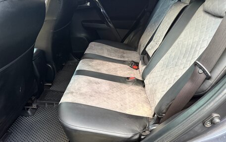 Toyota RAV4, 2015 год, 1 950 000 рублей, 40 фотография