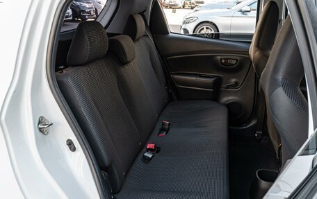 Toyota Vitz, 2018 год, 990 000 рублей, 9 фотография