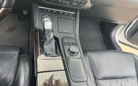 Lexus ES VII, 2016 год, 2 250 000 рублей, 28 фотография