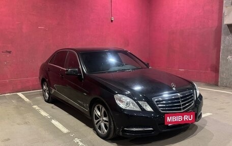 Mercedes-Benz E-Класс, 2012 год, 1 950 000 рублей, 3 фотография