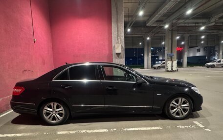 Mercedes-Benz E-Класс, 2012 год, 1 950 000 рублей, 4 фотография