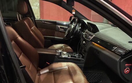 Mercedes-Benz E-Класс, 2012 год, 1 950 000 рублей, 15 фотография