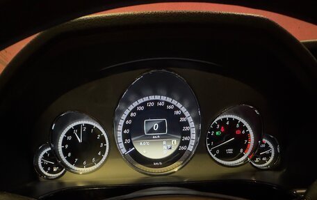 Mercedes-Benz E-Класс, 2012 год, 1 950 000 рублей, 19 фотография