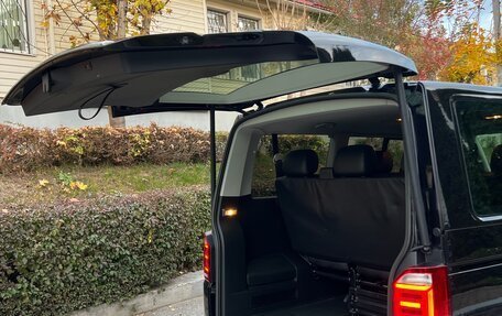 Volkswagen Caravelle T6 рестайлинг, 2016 год, 3 100 000 рублей, 10 фотография