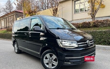 Volkswagen Caravelle T6 рестайлинг, 2016 год, 3 100 000 рублей, 5 фотография