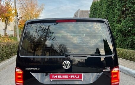 Volkswagen Caravelle T6 рестайлинг, 2016 год, 3 100 000 рублей, 8 фотография