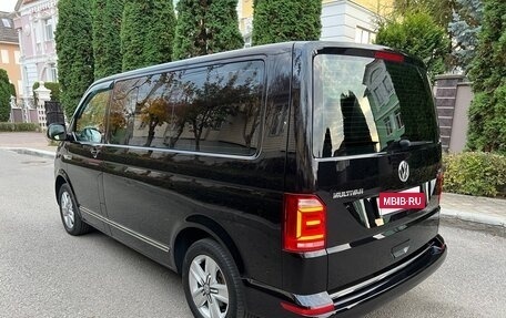 Volkswagen Caravelle T6 рестайлинг, 2016 год, 3 100 000 рублей, 9 фотография