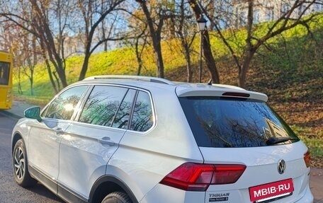 Volkswagen Tiguan II, 2018 год, 2 380 000 рублей, 6 фотография