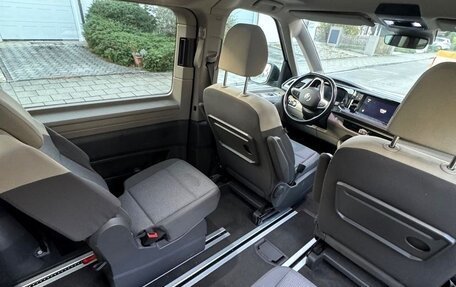 Volkswagen Multivan, 2023 год, 5 050 000 рублей, 10 фотография