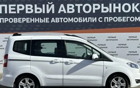 Ford Tourneo Courier I рестайлинг, 2017 год, 999 900 рублей, 4 фотография